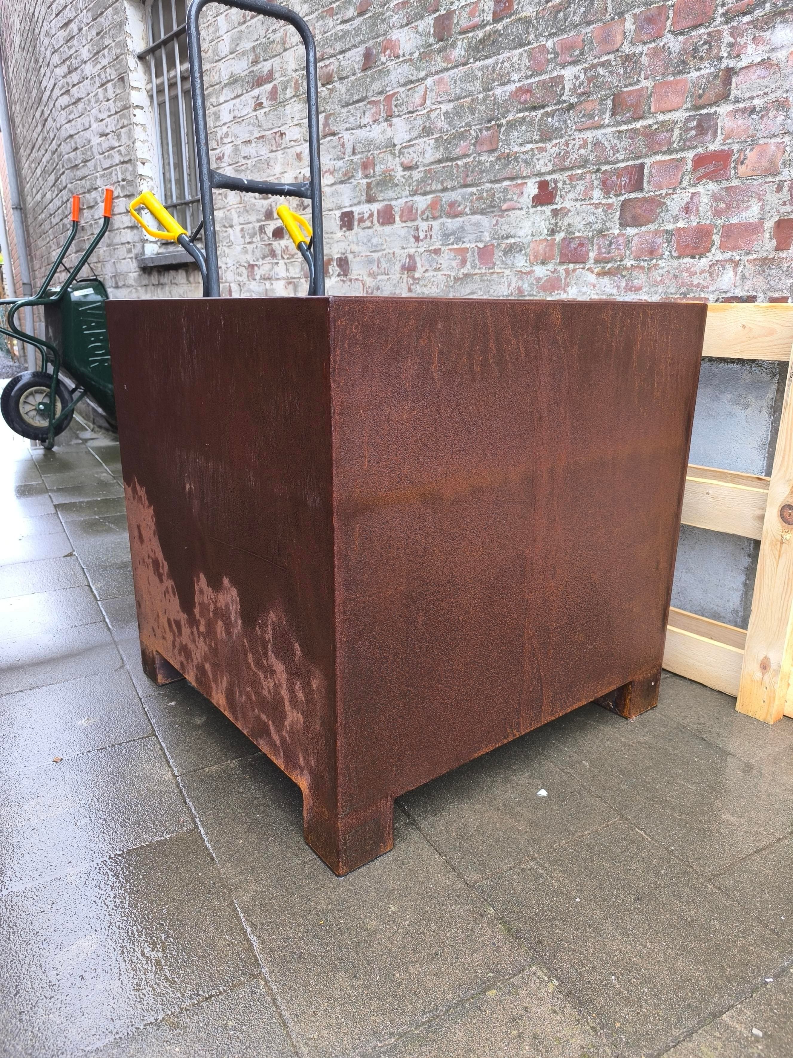 Bac en acier corten — vue 2